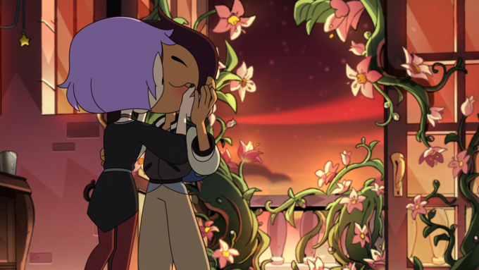Amity and Lus kiss in The Owl House